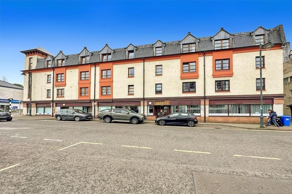 Waverley Court Fort William Luaran gambar