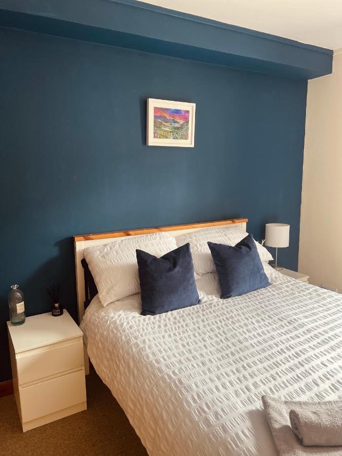 Waverley Court Fort William Luaran gambar